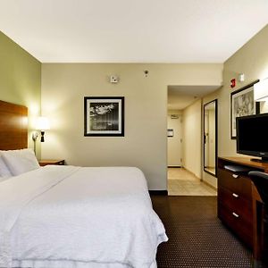King Room Hearing Access or Non-Smoking